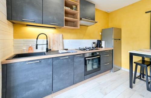 Cholet House | Le Cocon Perché - Ambiance Pastel et Jardin Arboré