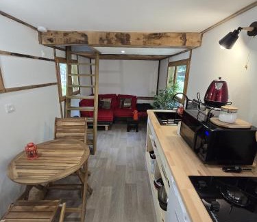 Pierrefonds Bed & Breakfast | Le Coeur De La Foret