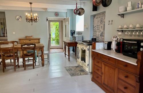 Le Vigeant House | Le Coin Caché