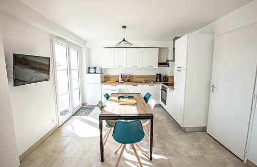 Les Mathes House | LE COMMODORE Maison avec piscine/parking/wifi/plages 5kms