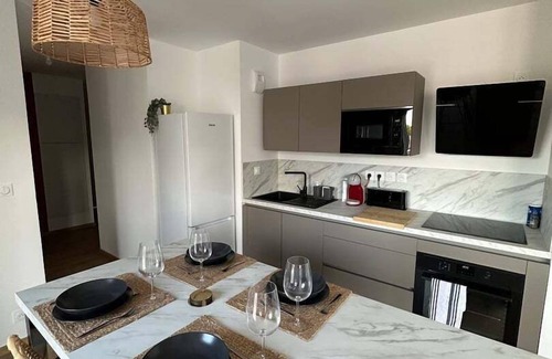 Contrie Apartment | Le Contrie - Beautiful apartment with terrace