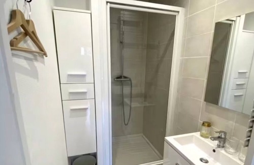 La Demi - Lune Apartment | Le Cosy Porte de Lyon