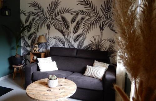 Saint-Christophe-sur-Conde House | Le Cottage Exotique du Lutin Many & son bain nordique