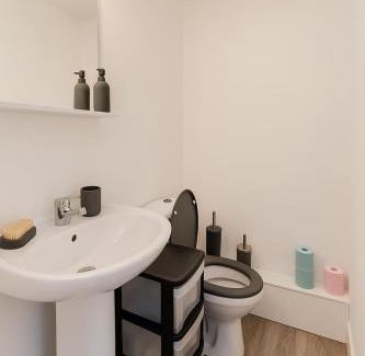 Epinal Apartment | Le Cozy - Hyper centre - Calme - Moyenne durée