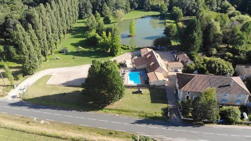 Issac Bed & Breakfast | Le Domaine de L'étang de Sandanet