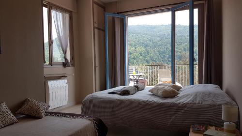 Coaraze Bed & Breakfast | Le Domaine de la Feuilleraie