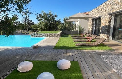 Cazevieille House | Le Domaine du Cade-Gîtes d'exception 4étoiles "La Villa du Cade"