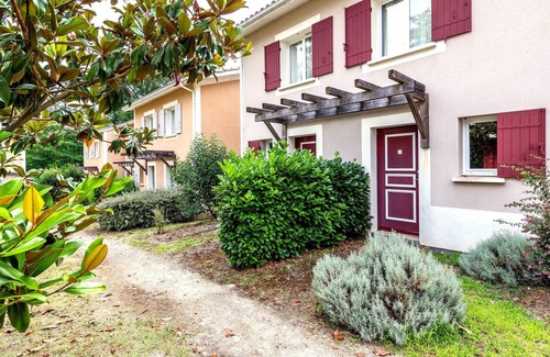 Barbaste Apartment | Le Domaine du Golf d'Albret by Interhome