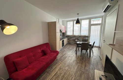 Cirenaica Apartment | Le Due Torri B&B