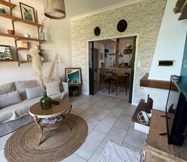 Blois Apartment | Le duo des Garennes - Entre confort & indépendance - Cour extérieure en centre ville de Blois