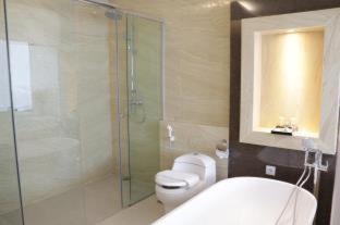 Cipanas Hotel | Le Eminence Puncak Hotel Convention & Resort