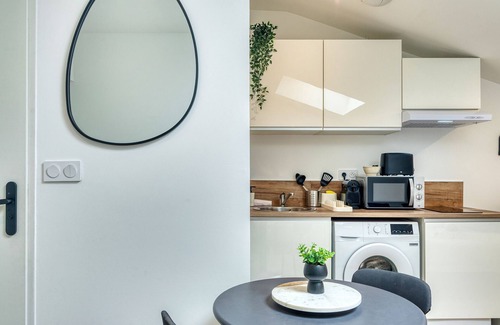 Bussiere - Cadiere Apartment | Le Factory - Studio contemporain - Proche métro B