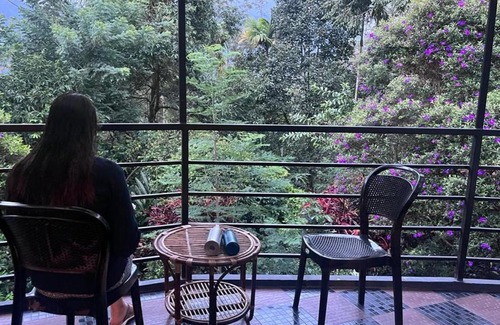 Devikolam Bed & Breakfast | Le Farmhouse Munnar