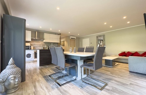 Prado - Republique Apartment | Le First