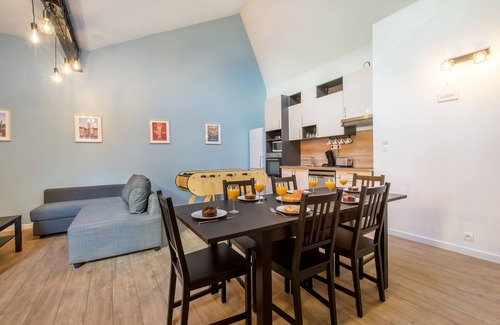 Tourcoing Apartment | Le Flamand Déco du Nord, Jeux, Babyfoot!
