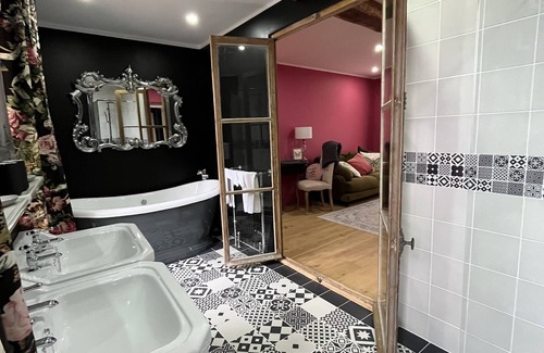 Flavigny-sur-Ozerain Bed & Breakfast | Le Fournil de Flavigny The Bakery rooms