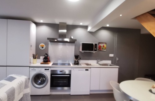 Mont-Dol Cottage | Le Fournil-Gîte-Apartment-Ensuite with Bath