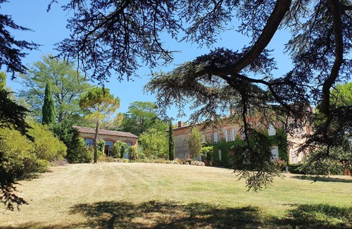 Cessales House | Le Gîte Château Sud, le Charme de la Toscane au Coeur du Lauragais