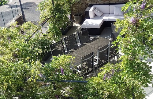 Palmas-d'Aveyron House | Le gîte de la glycine, renovated house, terrace with magnificent view, enclosed garden
