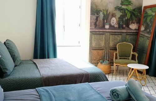 Saint-Amand-sur-Sevre House | le gîte du fou logement 8 pers 13mn puy du fou
