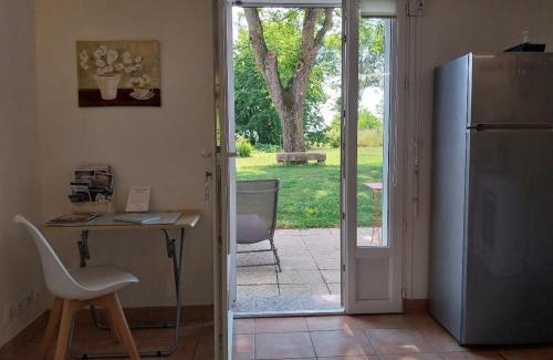 Villers-Carbonnel Apartment | Le Gîte Les Grives