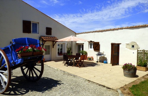 La Foye House | Le Gite du Puits at Le Manoir de La Foye