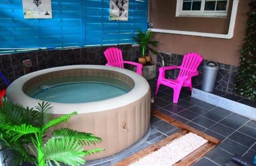 Le Robert House | Le Goyavier