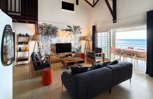 Pointe du Bout Apartment | Le Grand Bleu T5 Haut standing, vue mer et pieds dans l'eau