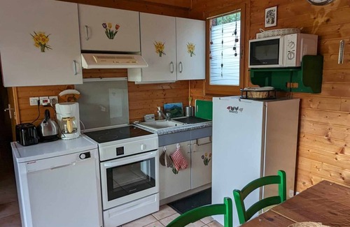 Saint-Floret Ski Chalet | LE Griou, Les Chalets de La Vigne Grande Au Calme Dans un Écrin de Verdure