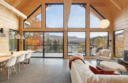 L'Anse-Saint-Jean Ski Chalet | Le Harfång - Vue imprenable - Sauna - 3min du Mont