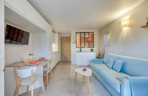 Cavaliere Beach Apartment | Le Lavandou "Cavalière" -Rez de jardin bord de mer , ATOM