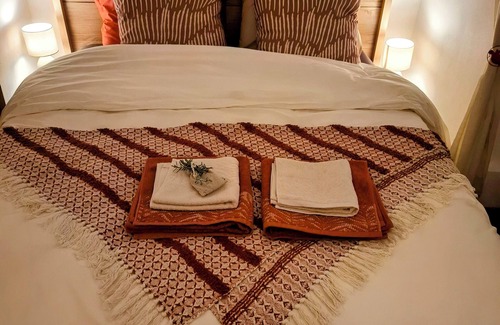 Vendœuvres Bed & Breakfast | LE LION DE BRENNE guest house and music rehearsal studio, Salle polyvalente