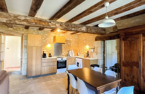 Availles-en-Chatellerault House | Le Logis des Vignes at Chateau de la Tour d'Oyré