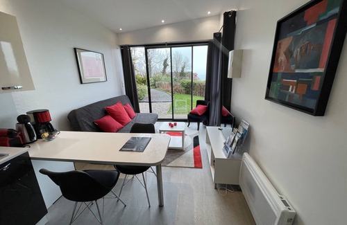 Varengeville-sur-Mer Apartment | Le Lodge Rouge with sea view