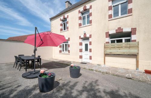 Les Moitiers-d'Allonne House | Le Logis d'Allonne - 10min de la Plage