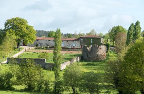 Sevremont House | Le logis du château la Flocellière