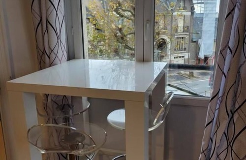 Plessis Tison Apartment | Le lumineux - Central apartment
