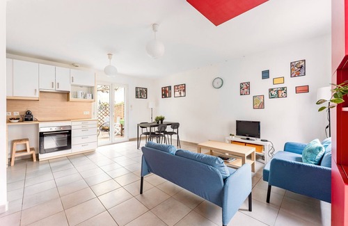 8th Arrondissement House | Le Mûrier - Maison de ville avec patio + parking - 6 pers