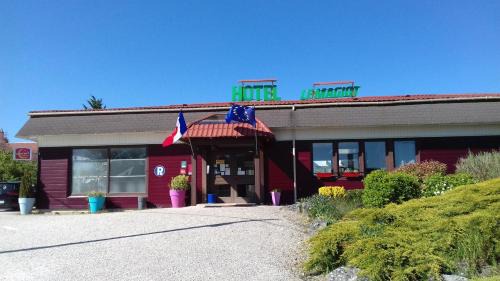 Montliot-et-Courcelles Hotel | Le Magiot
