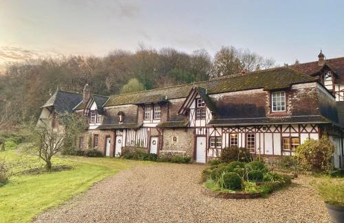 Vattetot-sur-Mer House | Le Manoir by CauxCottes