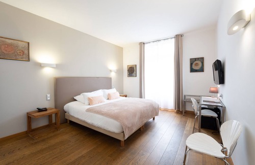 Tarascon-sur-Ariege Hotel | Le Manoir D Agnès