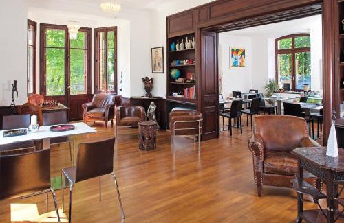Tarascon-sur-Ariege Hotel | Le Manoir d'Agnès Logis hôtel restaurant