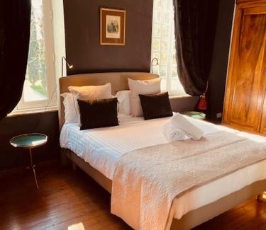 Saint-Sulpice House | Le Manoir du Thouron