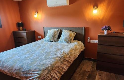 La Crau Apartment | Le mas d'Harry