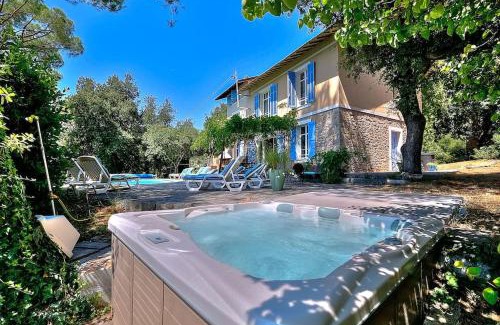 Saint-Jean Villa | Le mas des pins