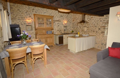 Saint-Denis Apartment | Le Mas des Trois Anges by Interhome