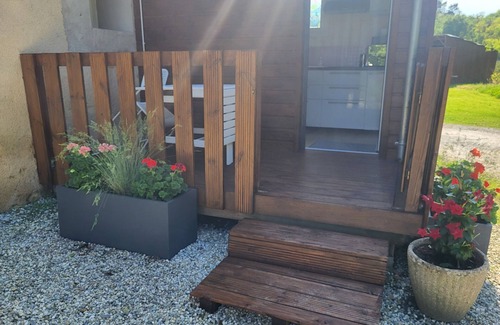 Le Nizan Apartment | Le Meillonais country gite, fully equipped. Close to Bazas and the Sauternes region