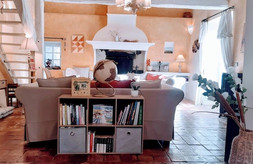 Valensole Other | Le Midi, A Refined Master House in Provence with a swimming pool