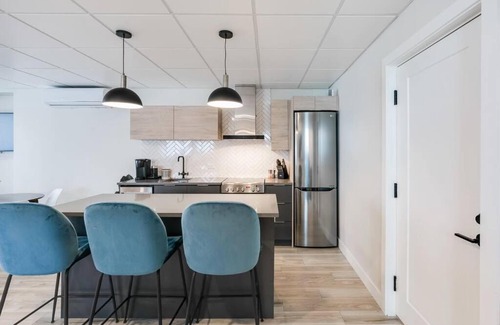 Laval House | Le Mille-Iles - Complexe La Voûte
