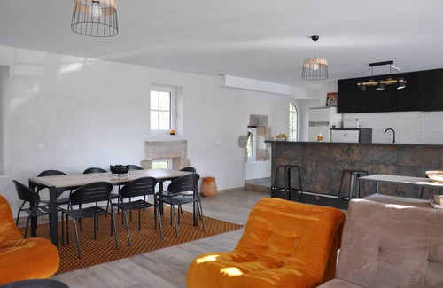 Bethines House | Le Moulin Brûlé